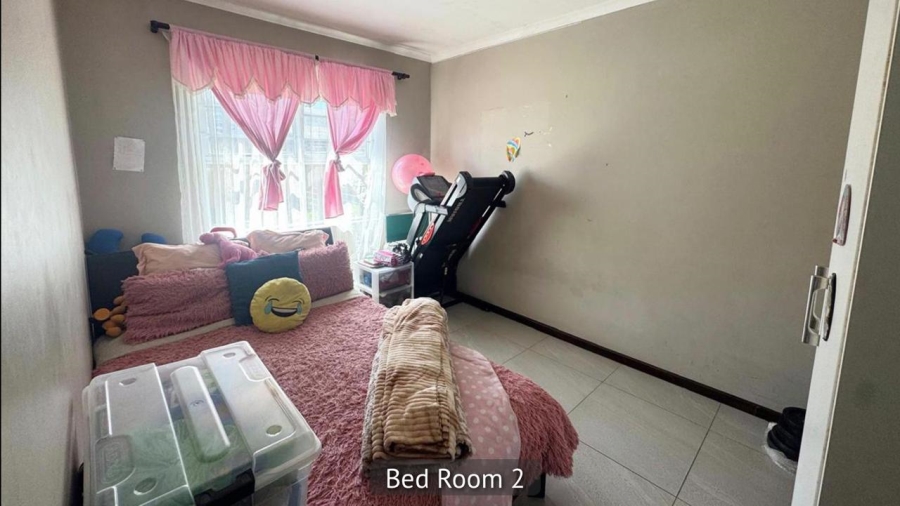 2 Bedroom Property for Sale in Sunnyridge Eastern Cape
